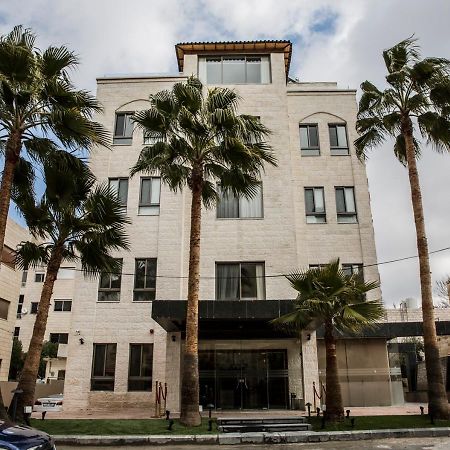 Naylover Hotel Suites Ammán Kültér fotó