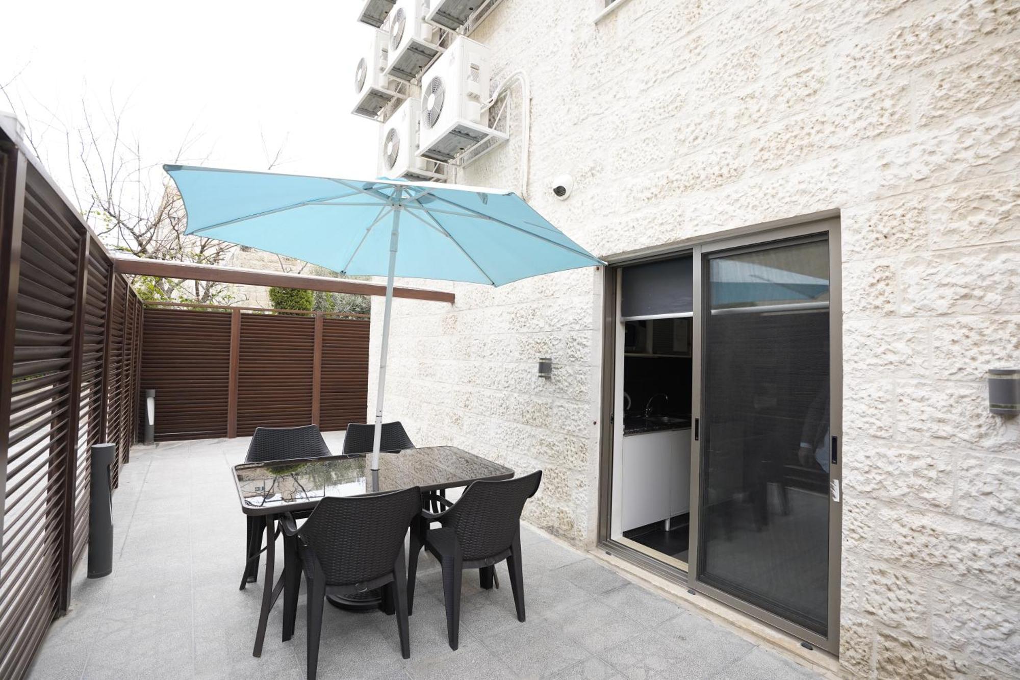 Naylover Hotel Suites Ammán Kültér fotó