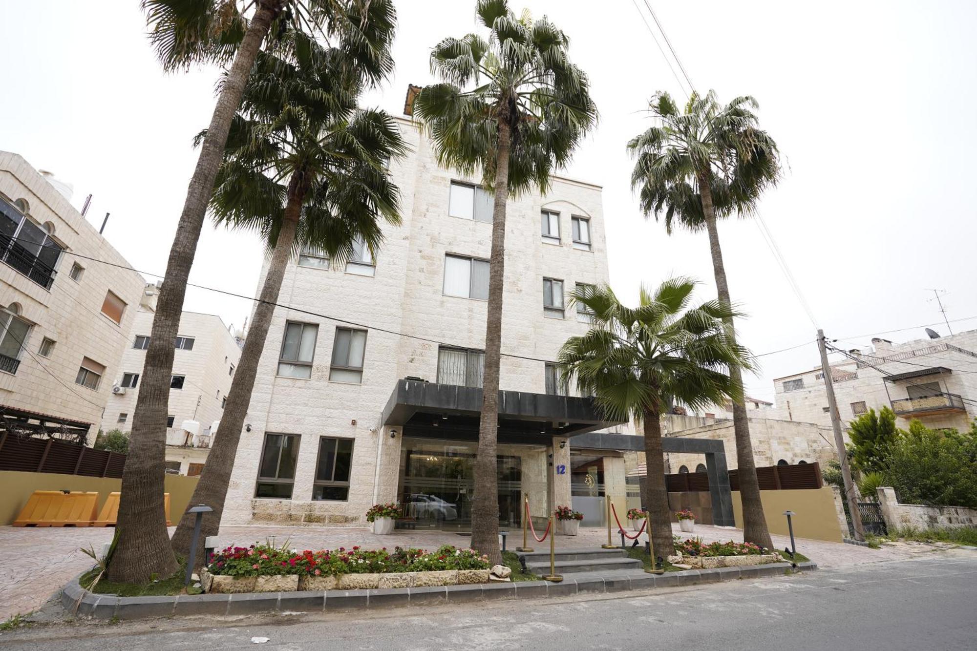 Naylover Hotel Suites Ammán Kültér fotó