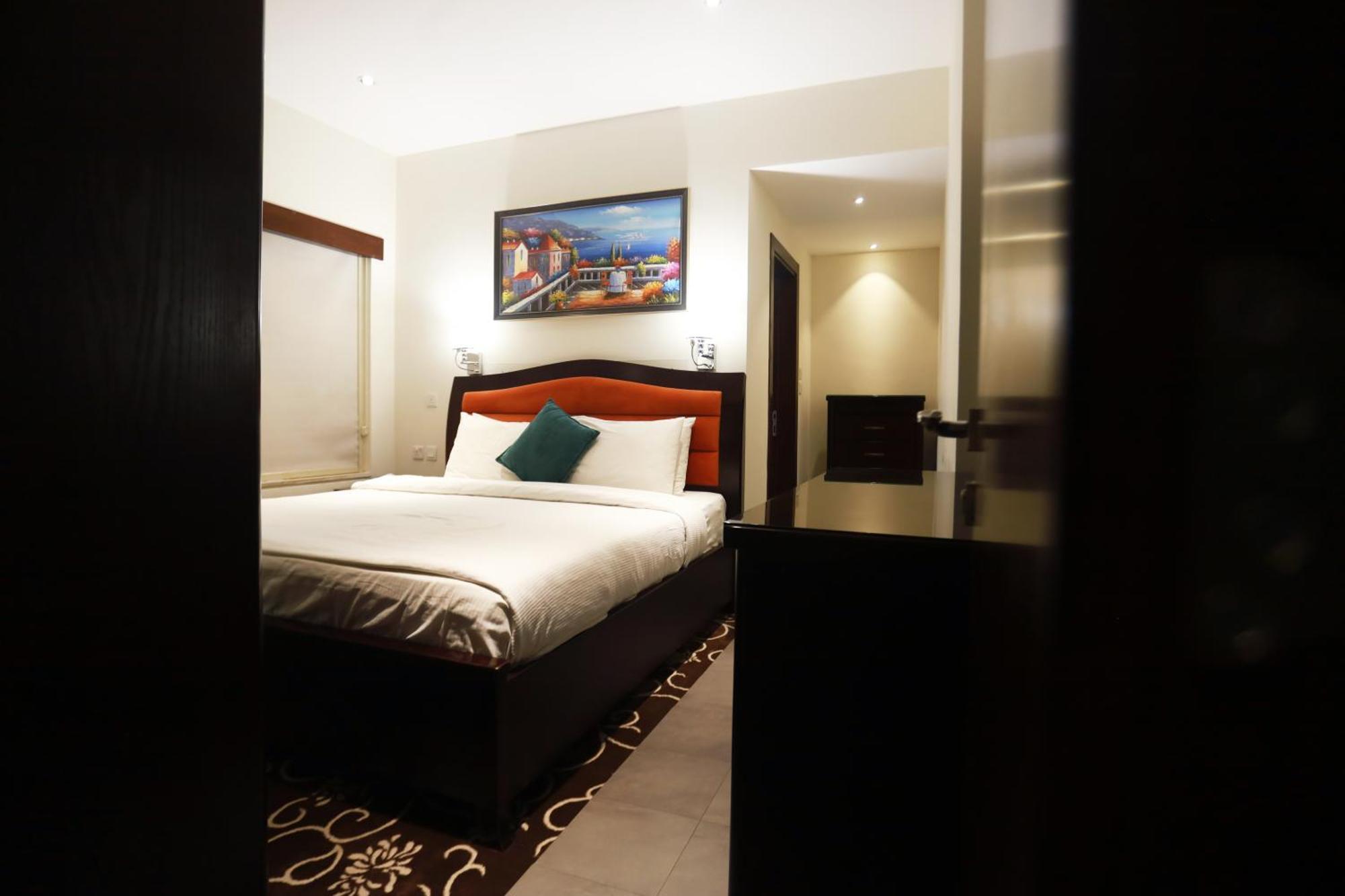 Naylover Hotel Suites Ammán Kültér fotó