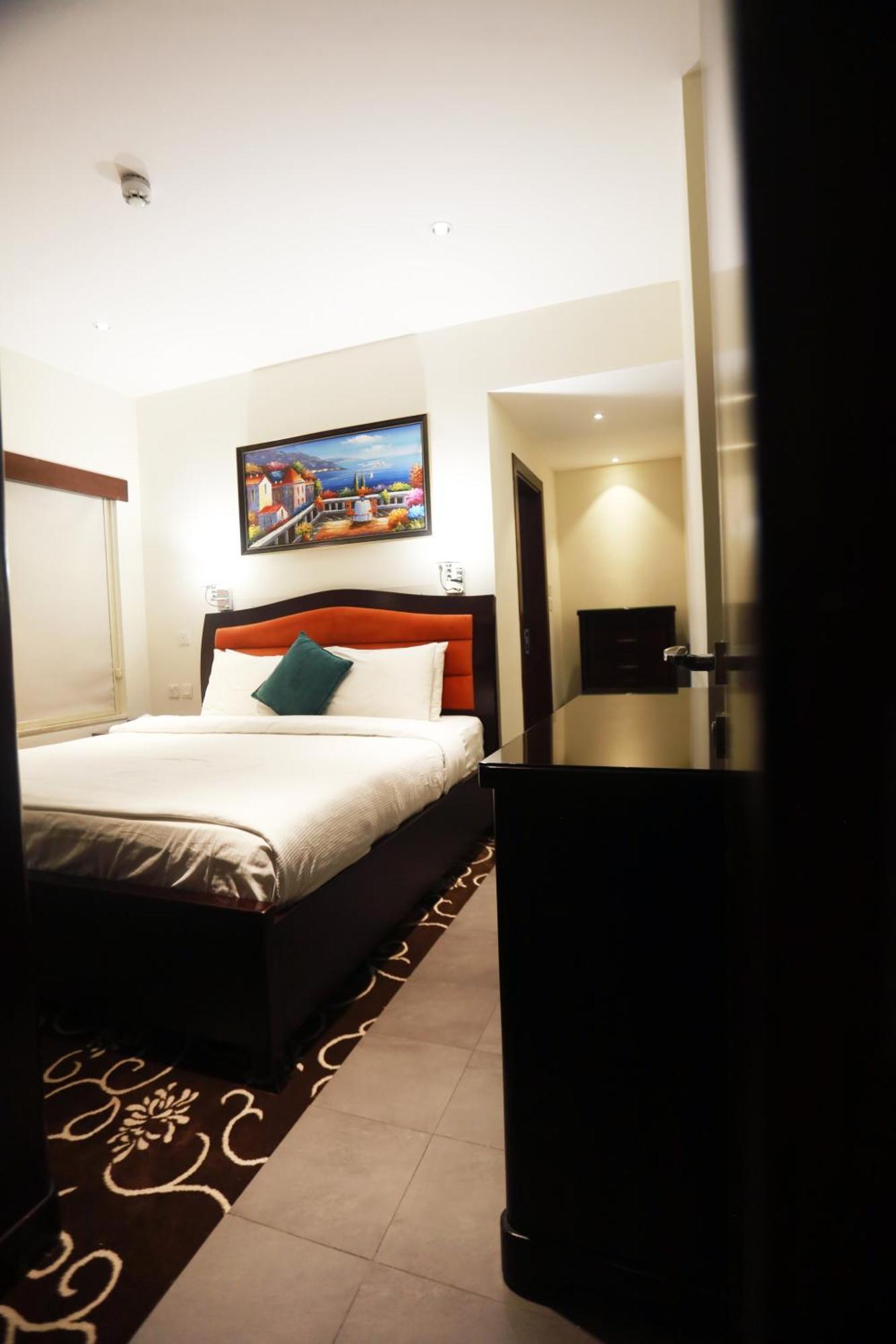 Naylover Hotel Suites Ammán Kültér fotó