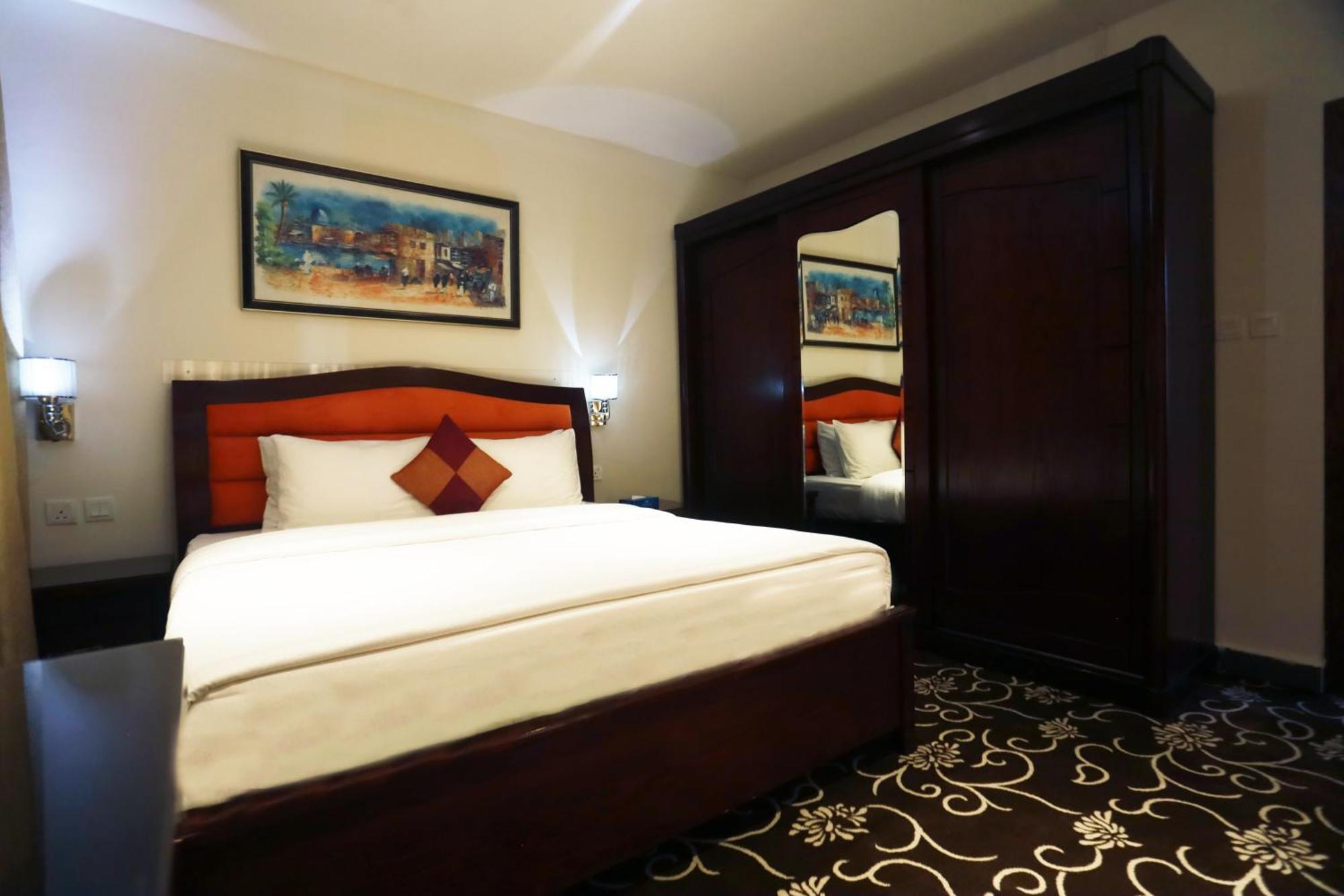 Naylover Hotel Suites Ammán Kültér fotó